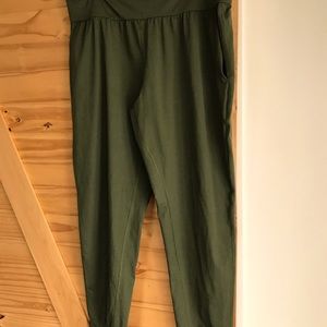 UnderArmour Athletic Pants